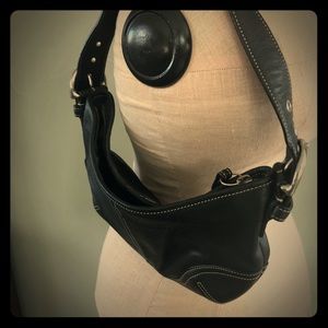 Vintage coach shoulder bag- excellent condition